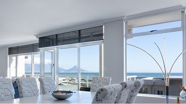 佛山樓上樓門窗廠家的高端門窗價格怎么樣？