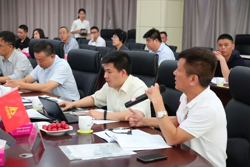 國(guó)家標(biāo)準(zhǔn)《系統(tǒng)門(mén)窗通用技術(shù)條件》編制組-樓上樓董事長(zhǎng)發(fā)言